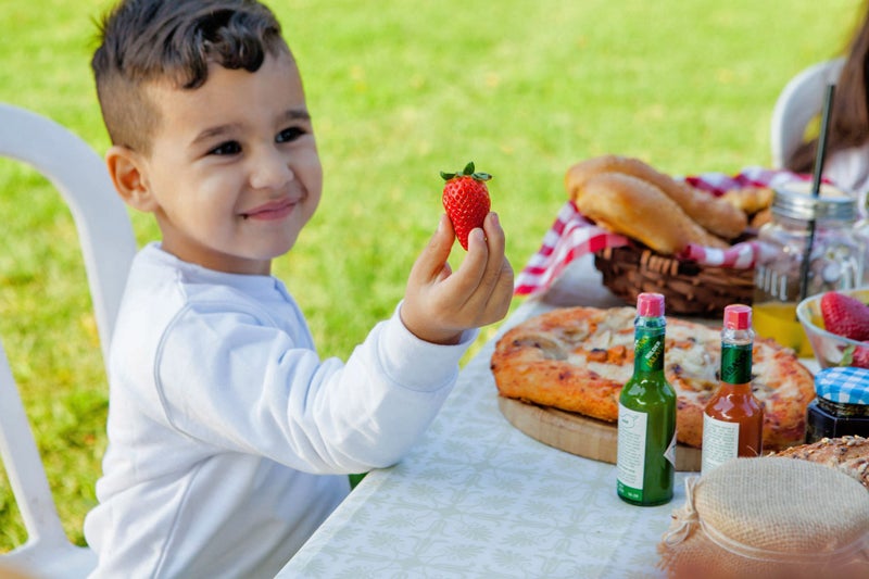 TopTableCloth غطاء طاولة أصفر ذهبي منقوش من الفينيل المرن مفرش طاولة عيد الميلاد مستطيل لطاولة قابلة للطي 6 أقدام 30 × 72 بوصة مقاومة للماء مفارش طاولة مستطيلة للتخييم والنزهات والحفلات الخارجية - Image 2